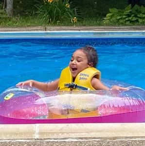 Meet your Posher, Christine